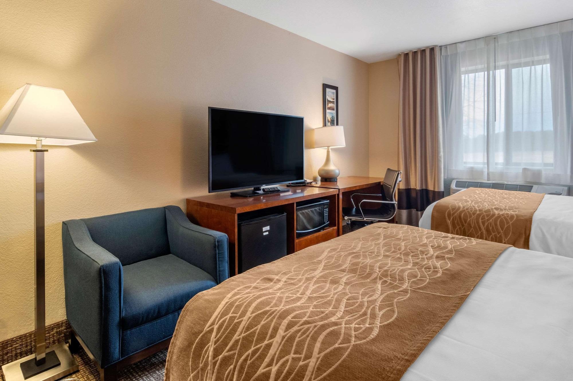 Comfort Inn & Suites South Hill I-85 Bagian luar foto