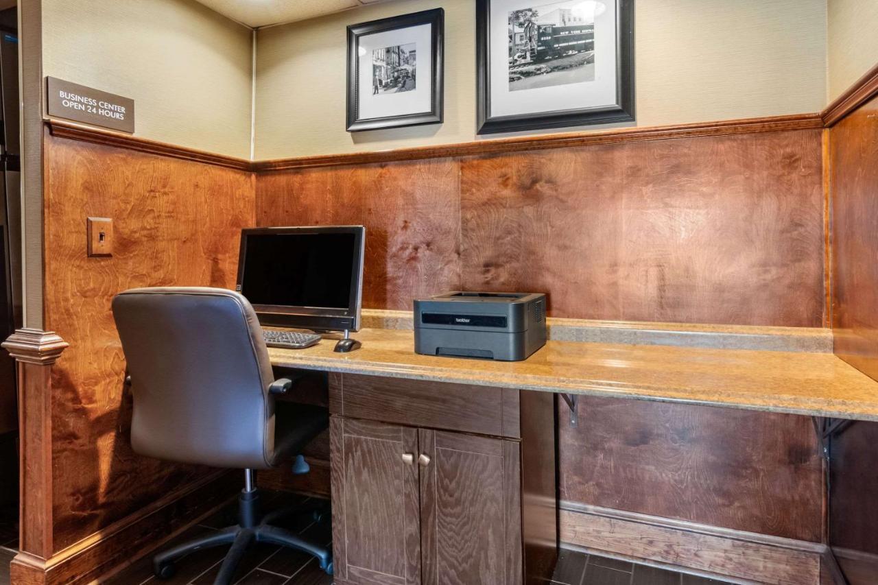 Comfort Inn & Suites South Hill I-85 Bagian luar foto