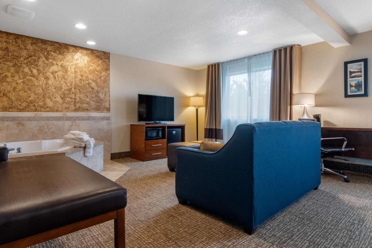 Comfort Inn & Suites South Hill I-85 Bagian luar foto